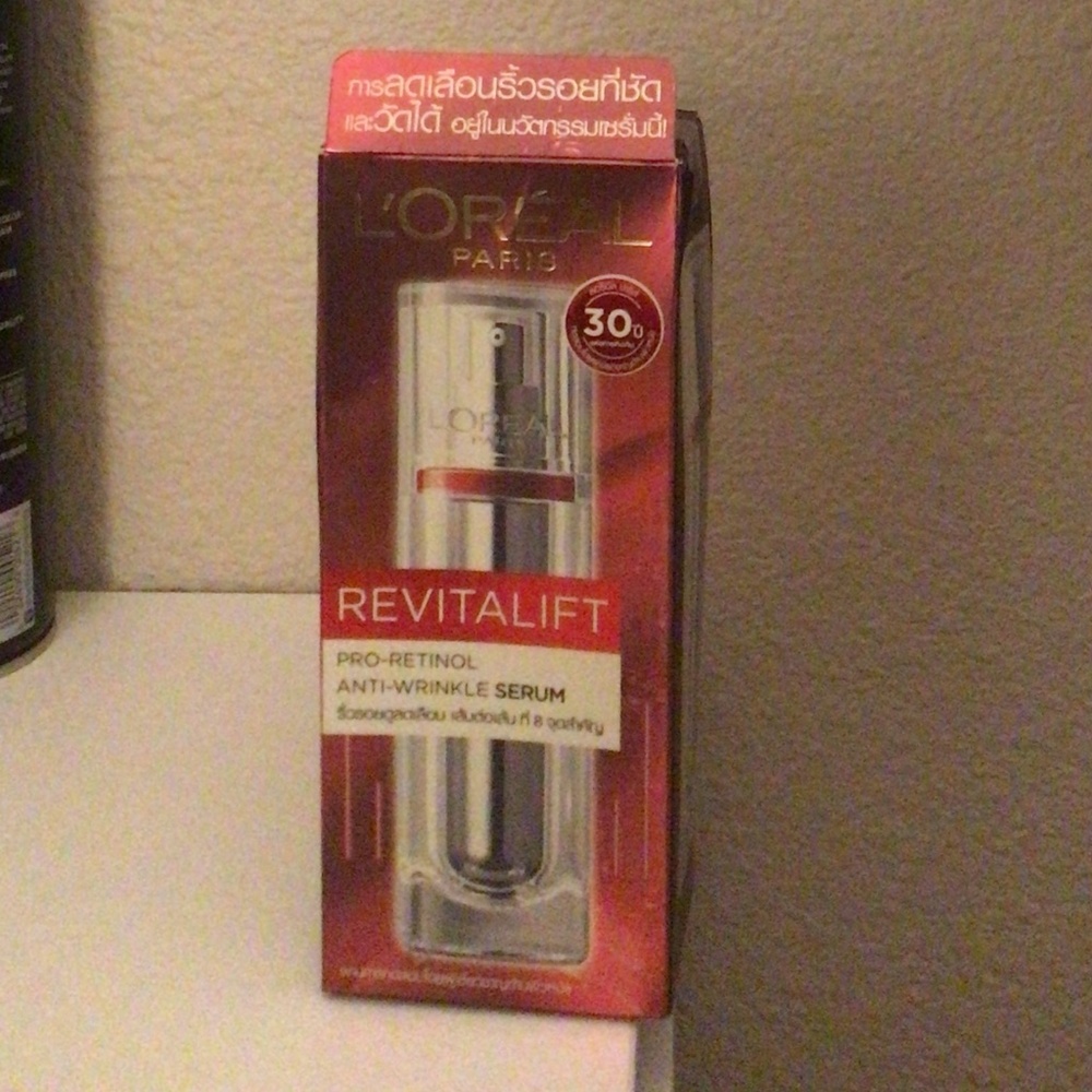 NWB L’Oréal Paris Pro Retinol Anti Wrinkle Serum